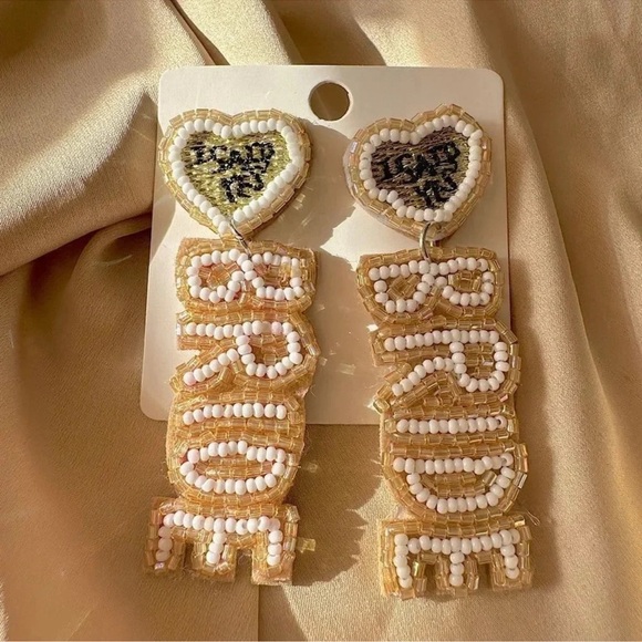 Bride I said Yes Elegant Drop Beaded Crystal Earrings - Picture 4 of 4